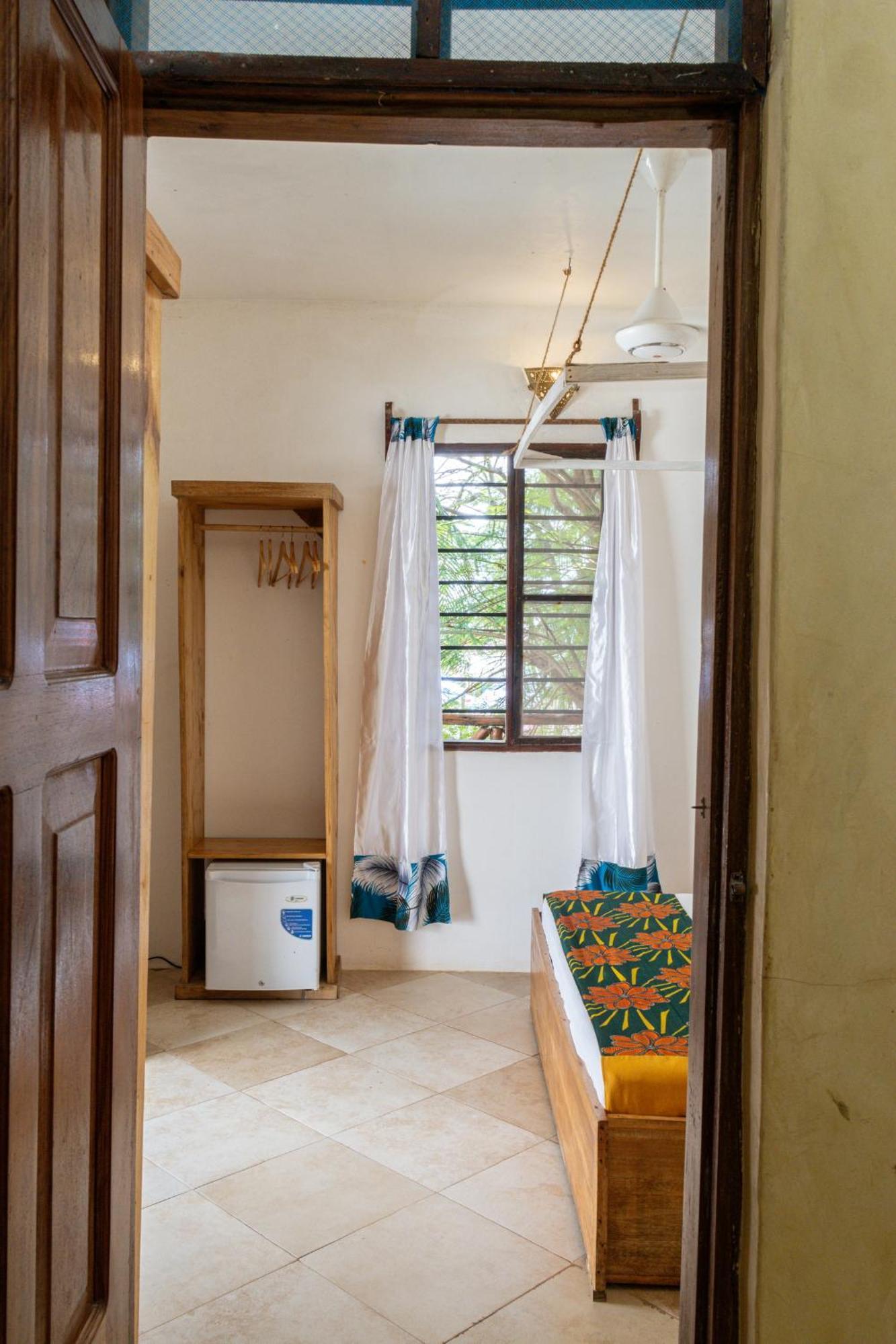 Hotel Pili Pili House